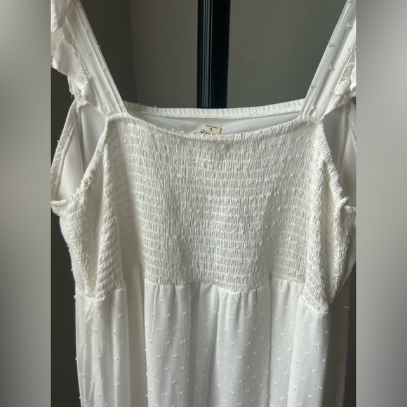 New White Boho Maxi Dress - Picture 3 of 7